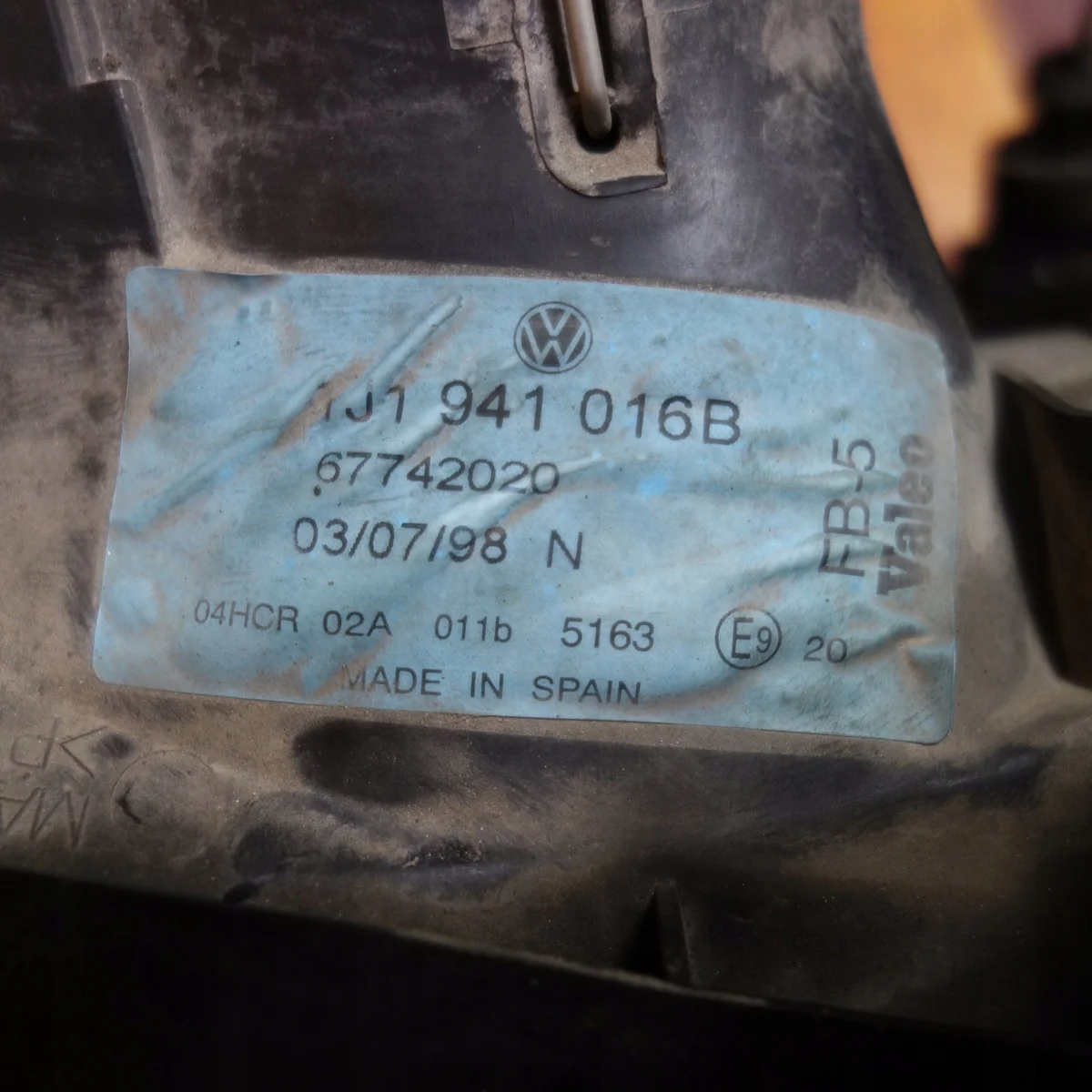 Used Right Headlight VW Golf IV 1J1941016B image 4