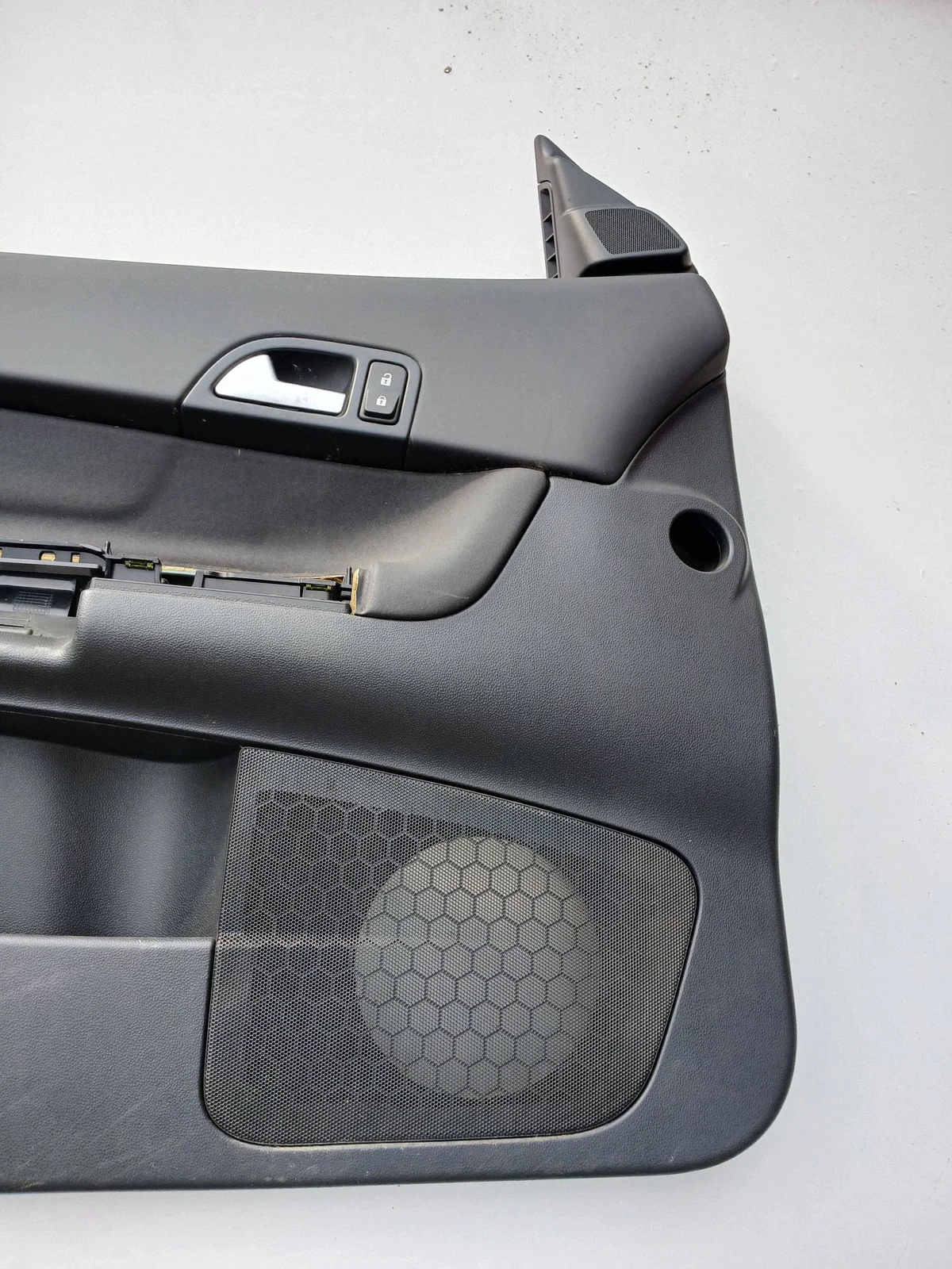 Dörrpanel fram vänster Volvo C30 30661345 image 4