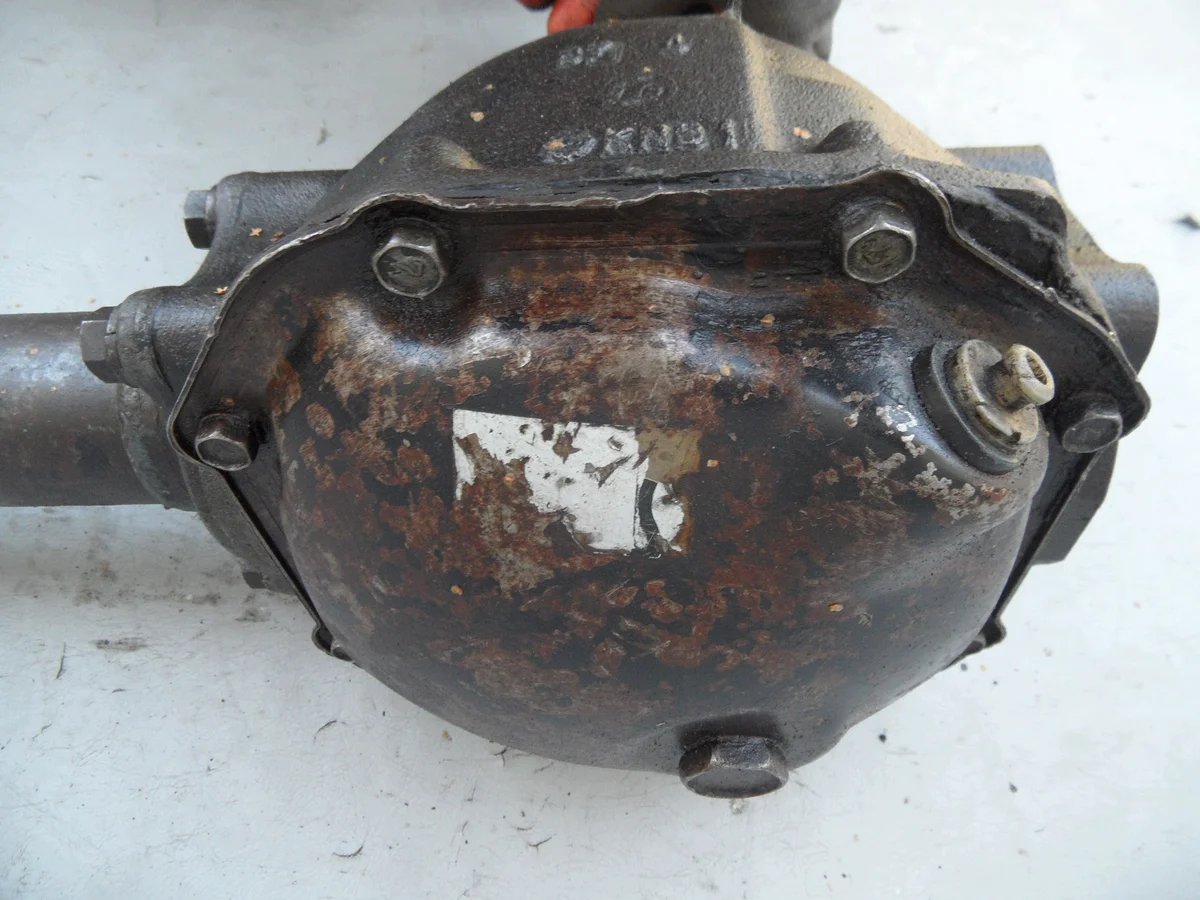 Differential vorne Mitsubishi Pajero I KN31 image 3