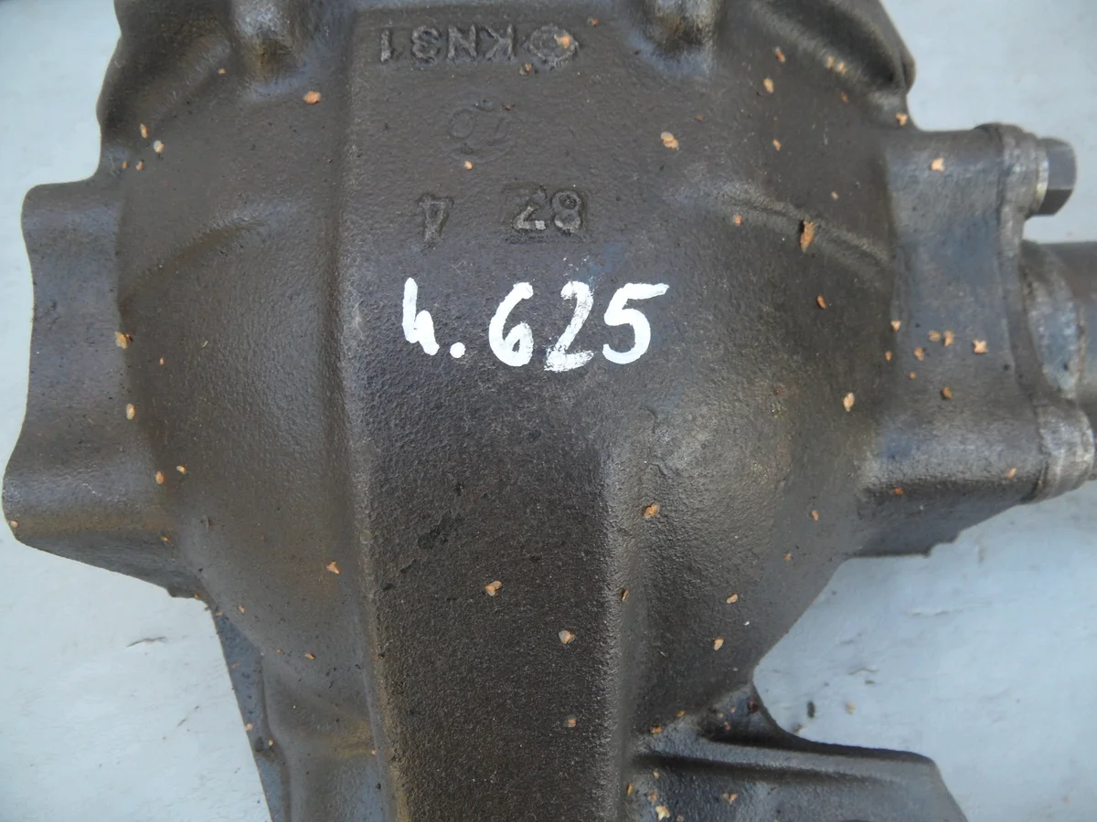 Differential vorne Mitsubishi Pajero I KN31 image 4