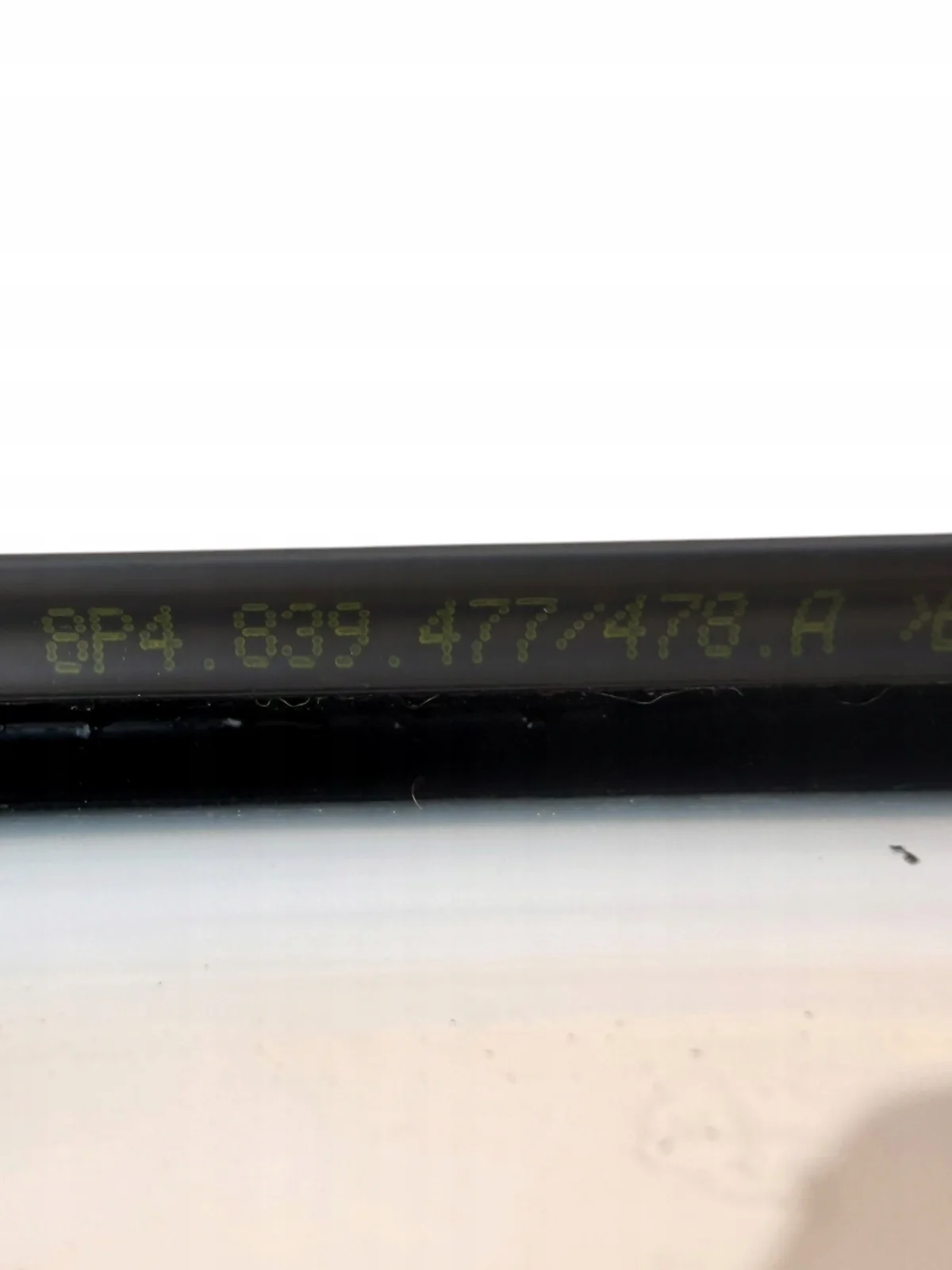 Audi A3 8P Dichtung Türfenster hinten links image 3