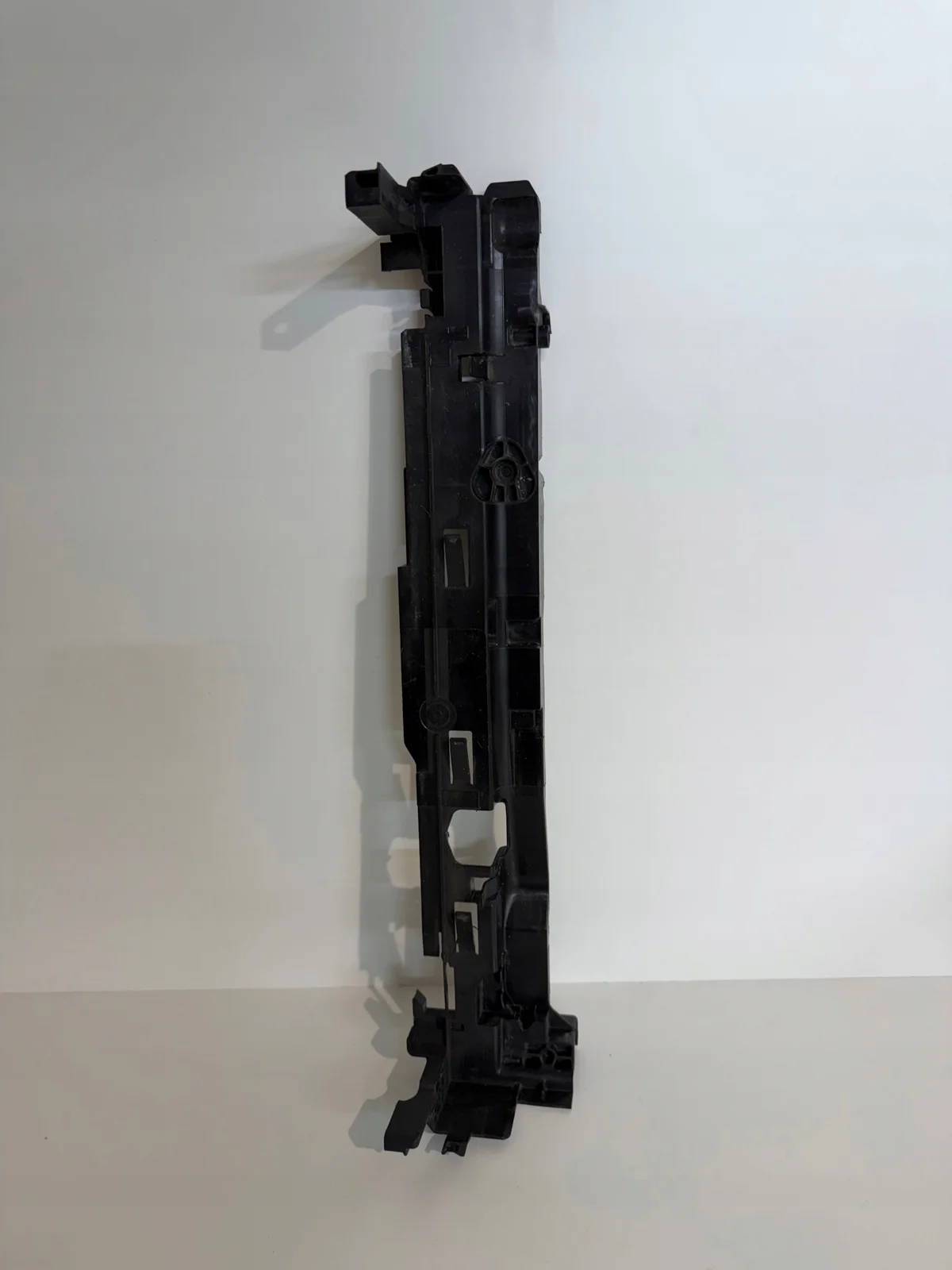 Mercedes GLC X253 Radiator Frame Bracket Left