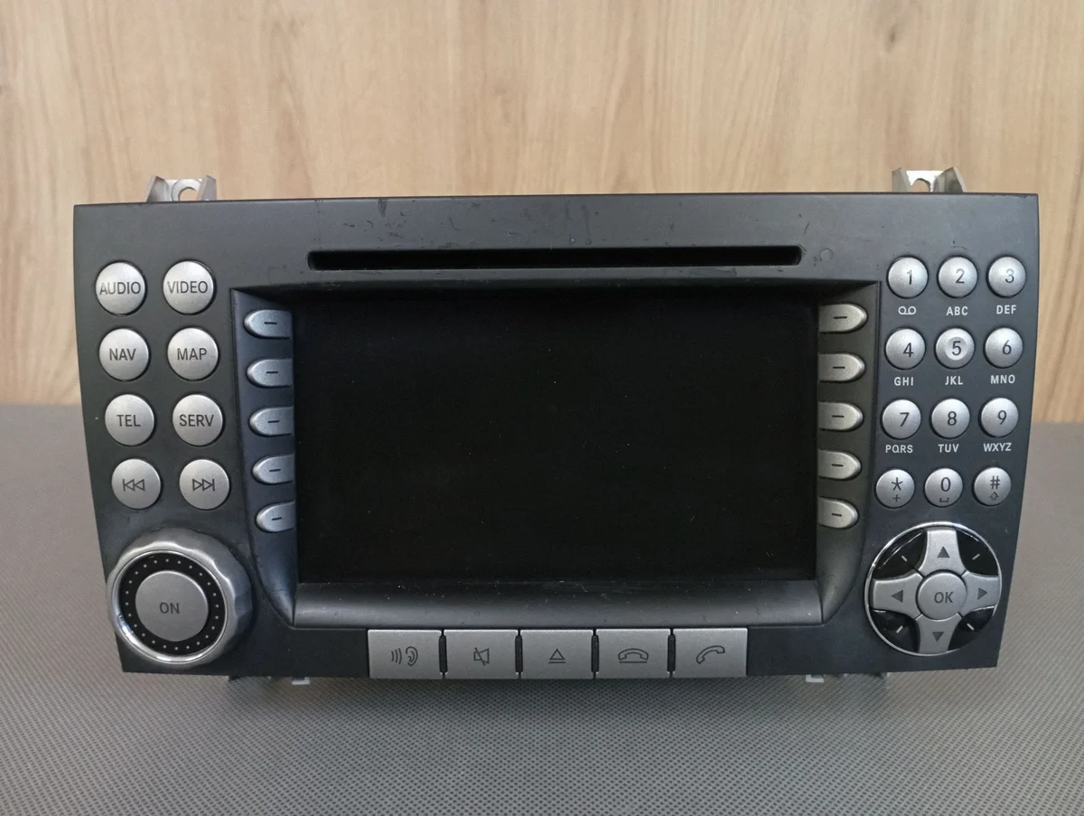 Mercedes SLK R171 Radio CD Navegação A1718201097
