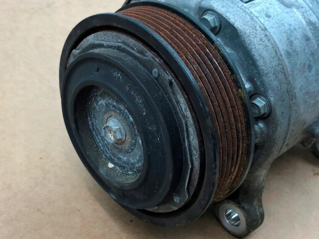 Klimakompressor BMW G01 G02 G20 G42 64526994082 image 3