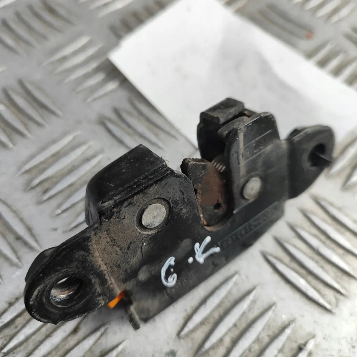 Ford Ranger Tailgate Latch Lock Used image 5