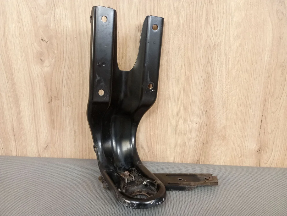 MERCEDES SLK R171 Support radiateur inférieur gauche