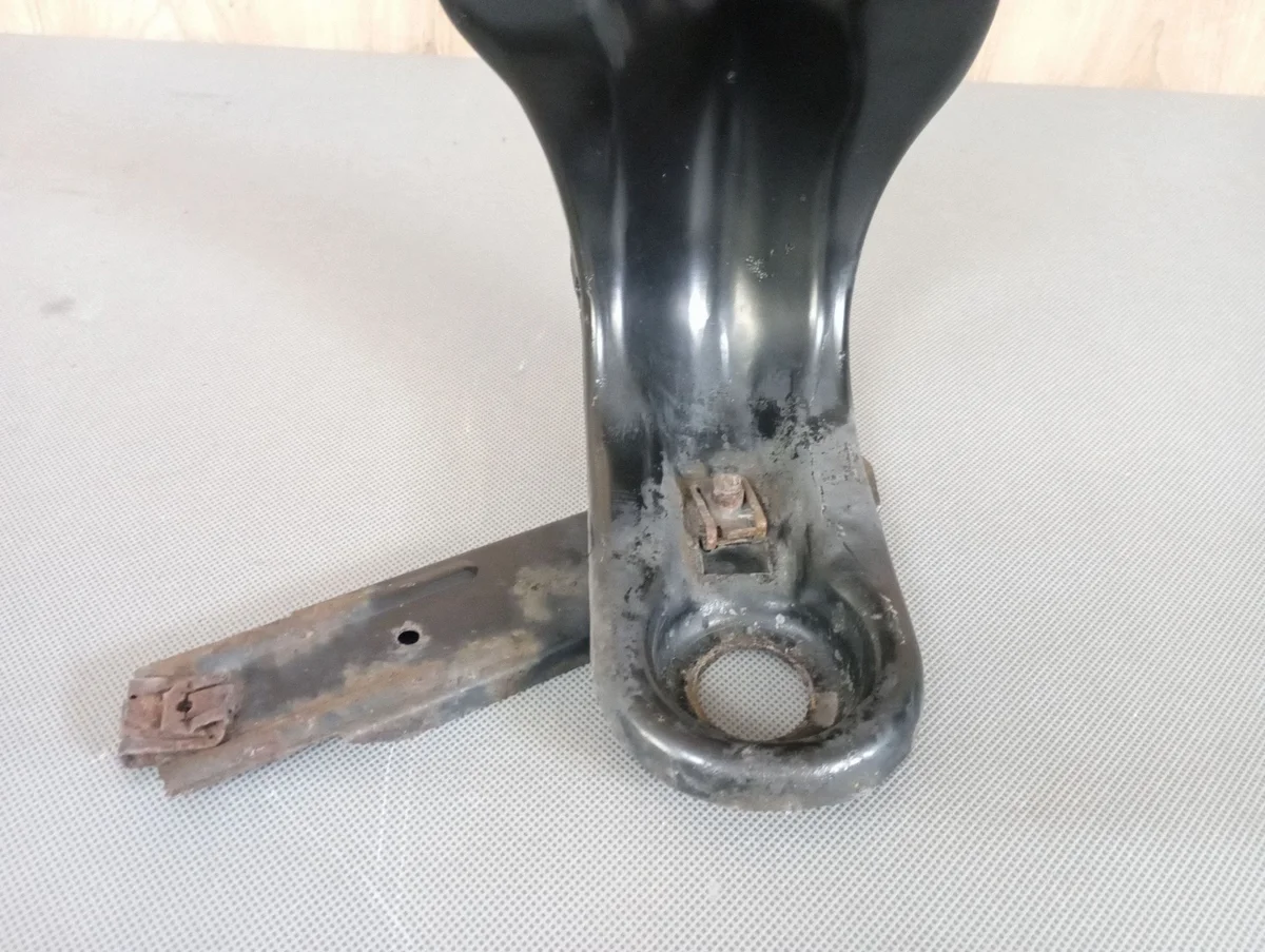 MERCEDES SLK R171 Halter Kühler Unten Rechts image 3