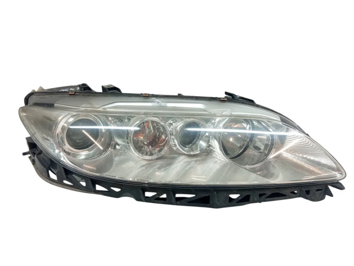 Farol Direito Mazda 6 I (2002-2008) Usado