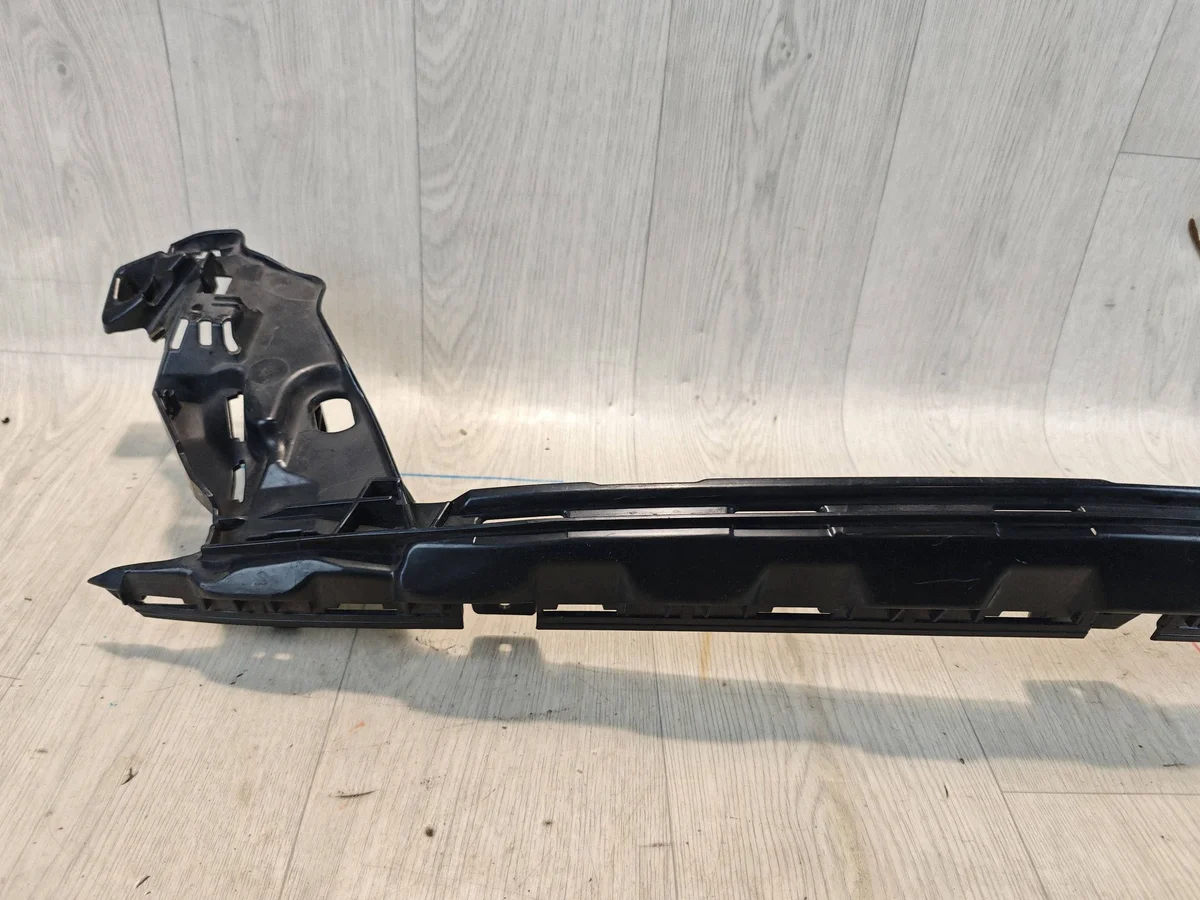 Mercedes E-Class W214 Front Bumper Bracket image 6