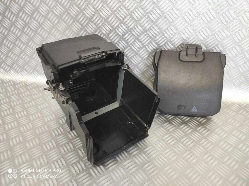 Akku Halterung Ford Transit Connect AM5110723AF