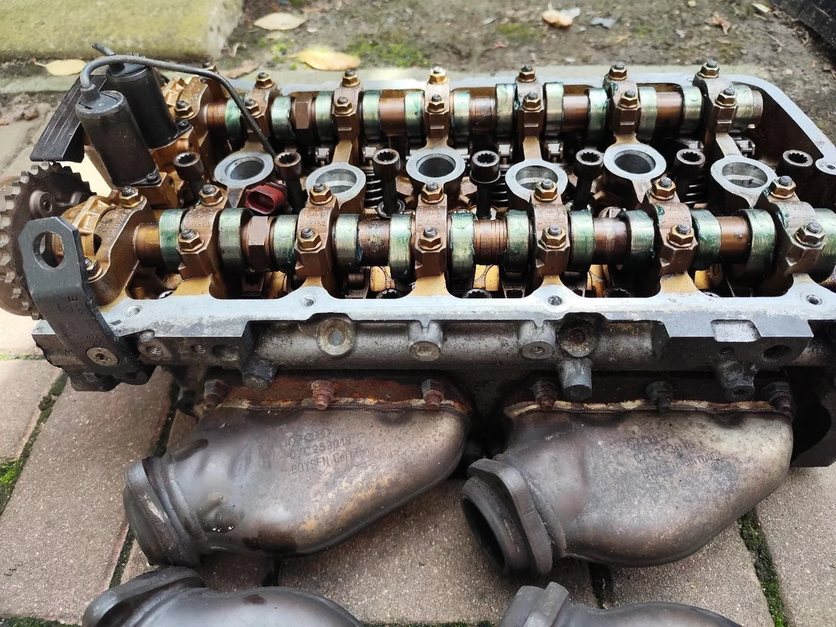 Culasse Audi A8 D3 VW Phaeton 6.0 W12 image 7