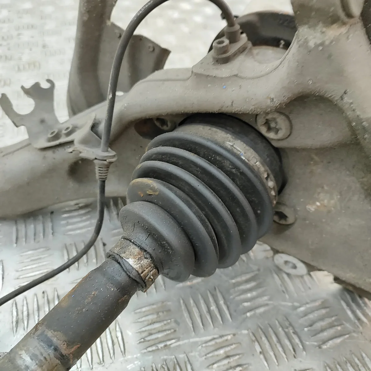 Achsschenkel vorne links BMW X5 F15 F85 image 4