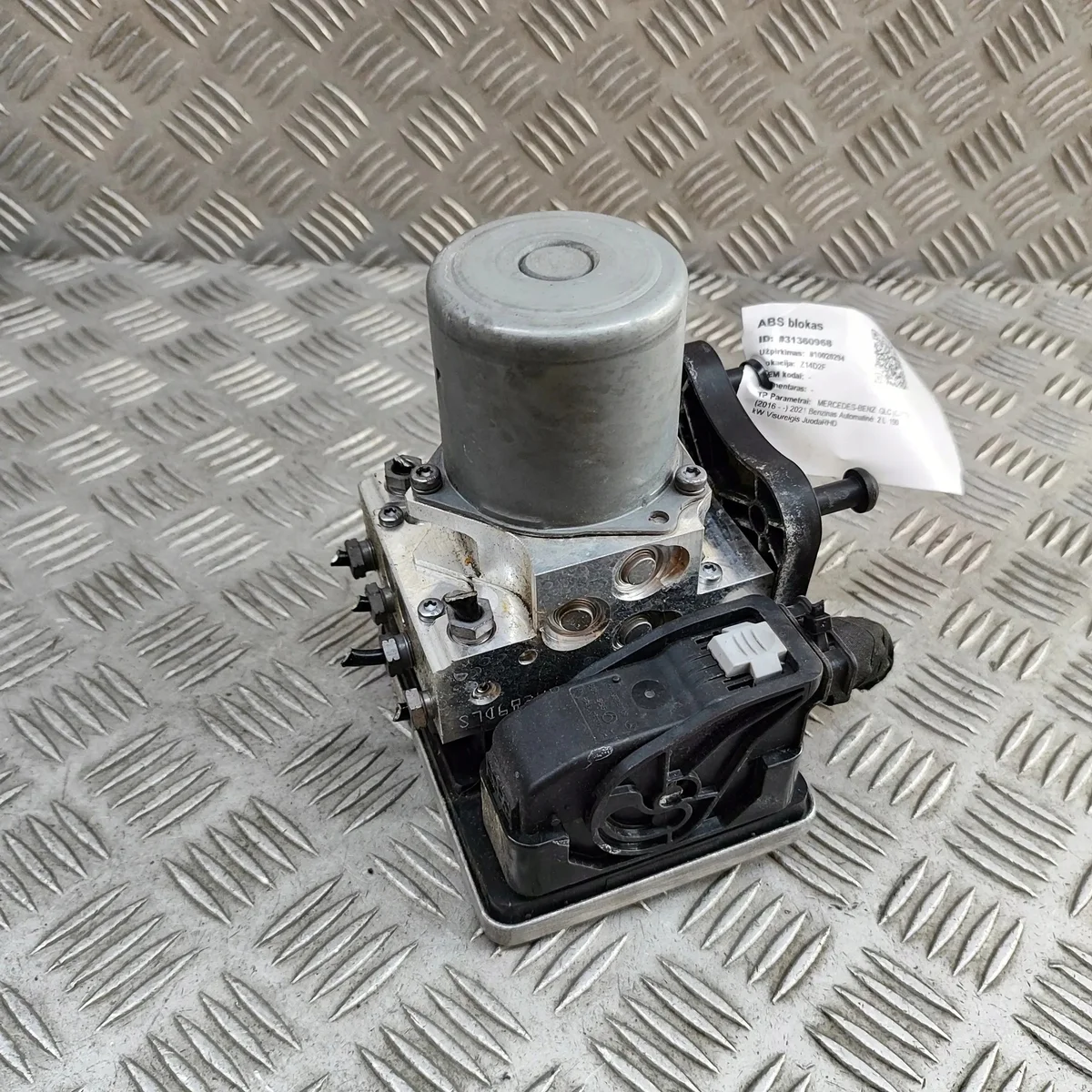 ABS-pumppu Mercedes-Benz GLC C253