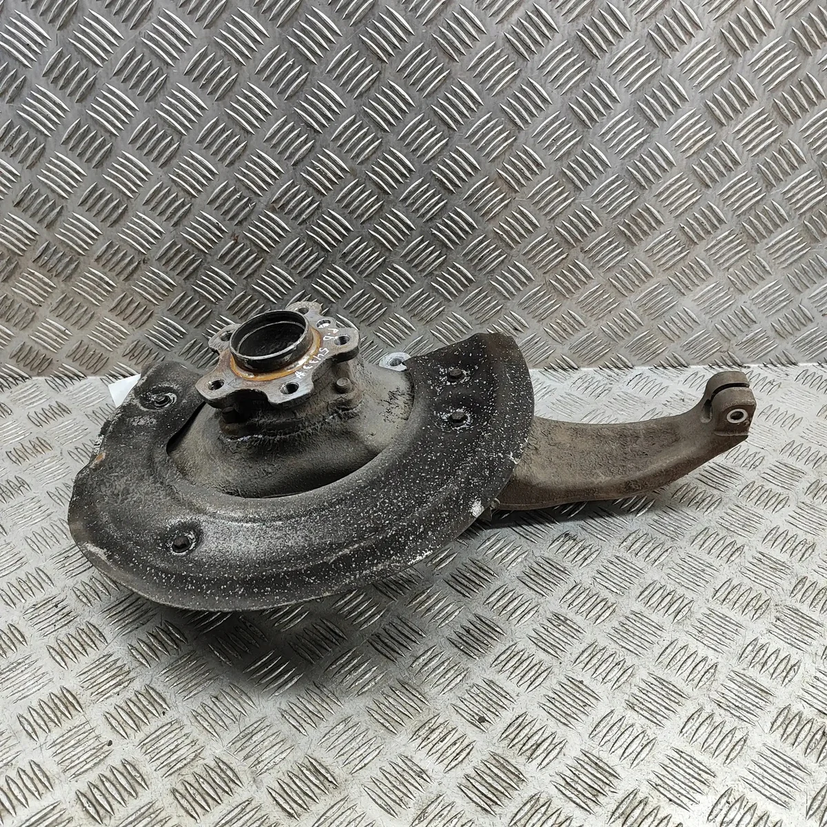 Front Right Steering Knuckle BMW 8 Gran Coupe image 3
