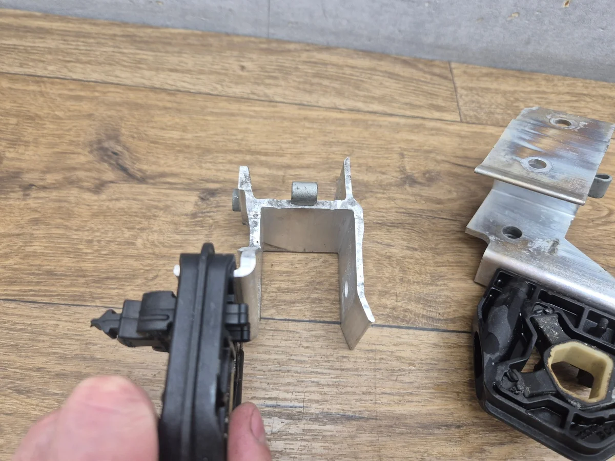 BMW F20 F30 F32 Kühlerhalterung Basis Passung image 3