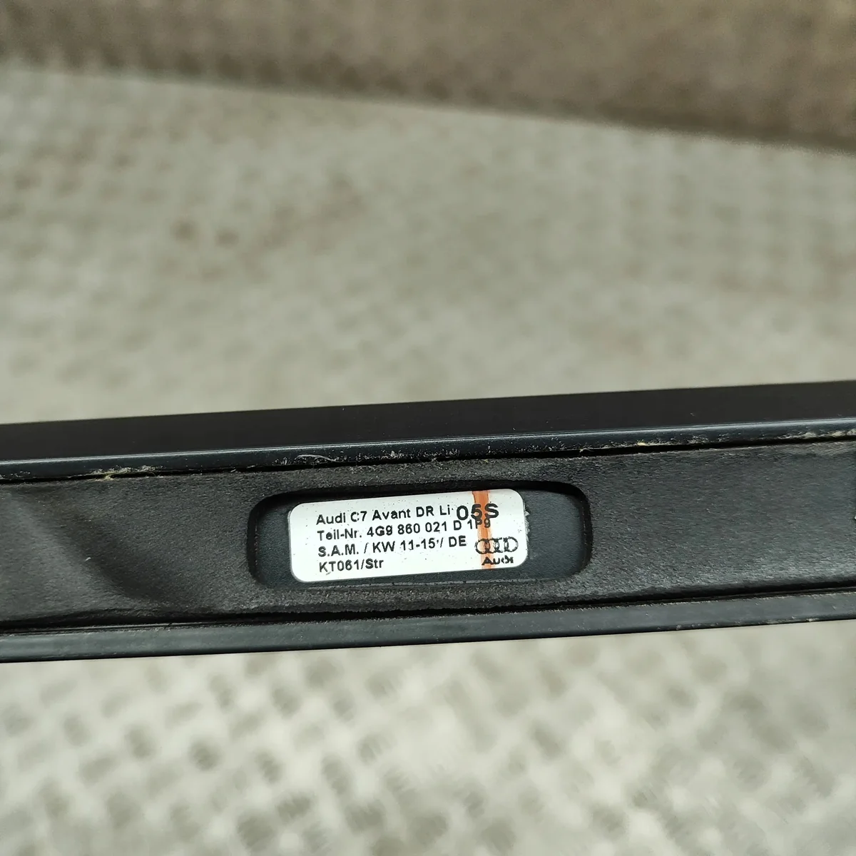 Relingy Audi A6 Avant 4G9860021D Izquierda image 7