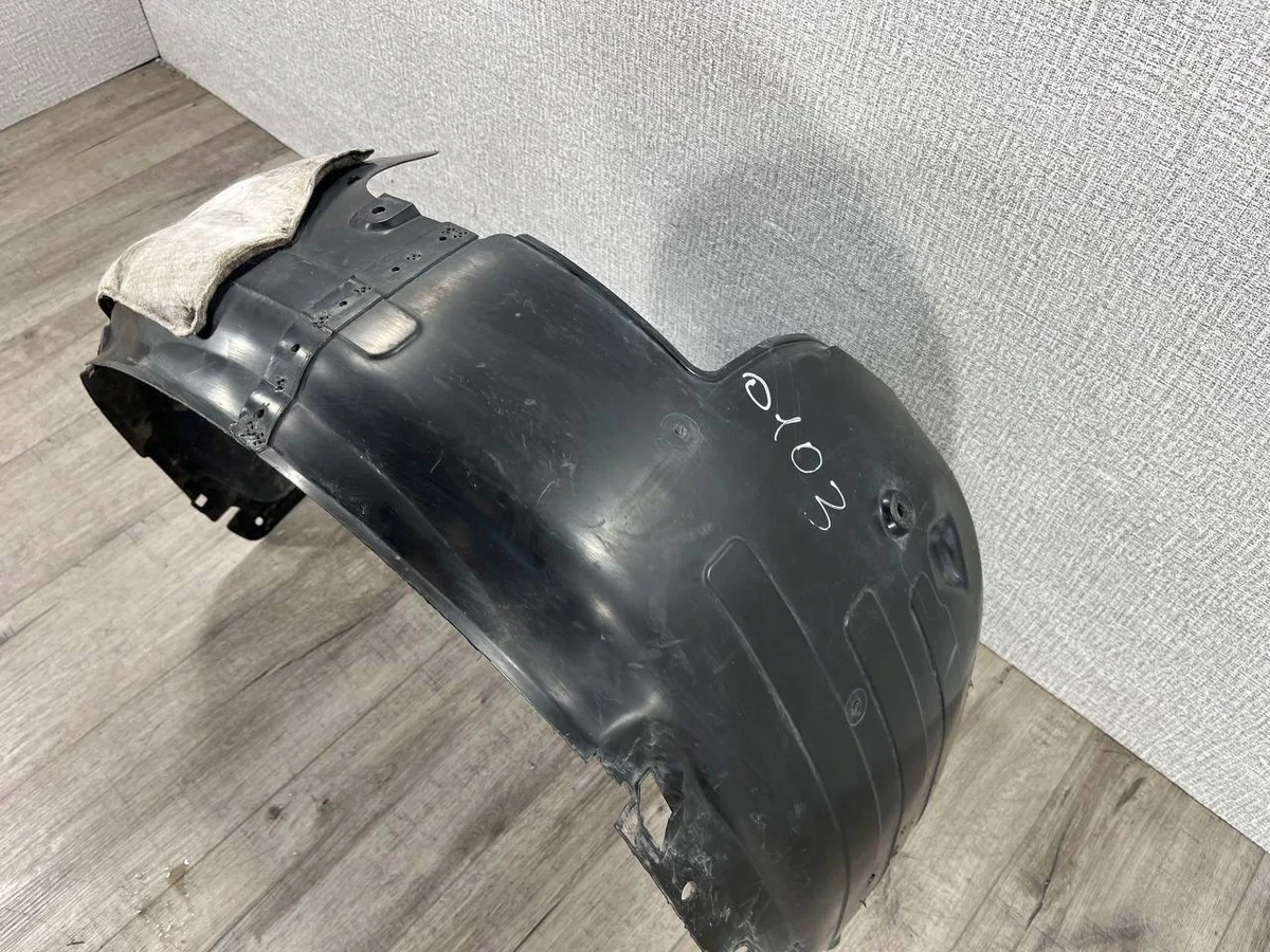 Kia XCeed 2021 etulokasuoja oikea image 4