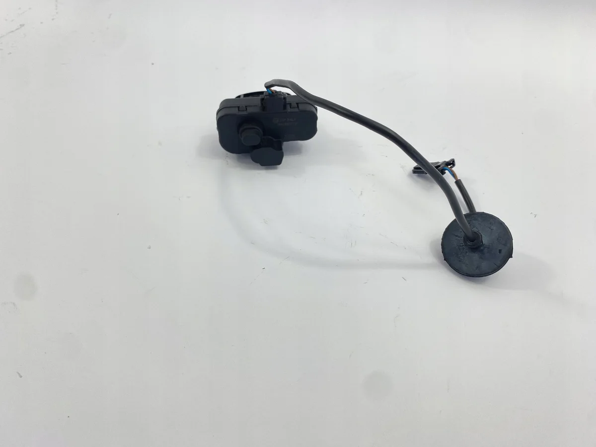 Moteur trappe carburant VW Tiguan Golf image 3