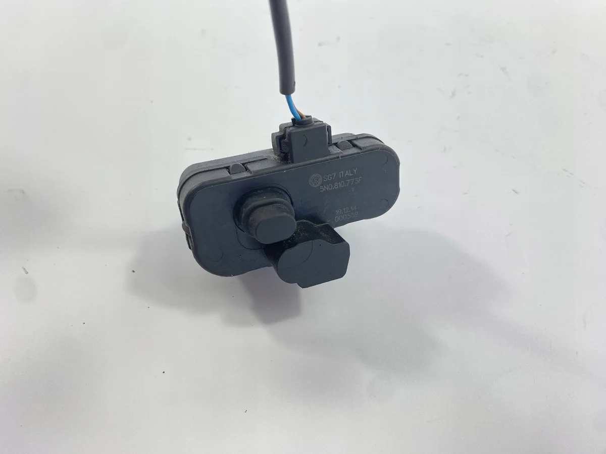 Moteur trappe carburant VW Tiguan Golf image 8