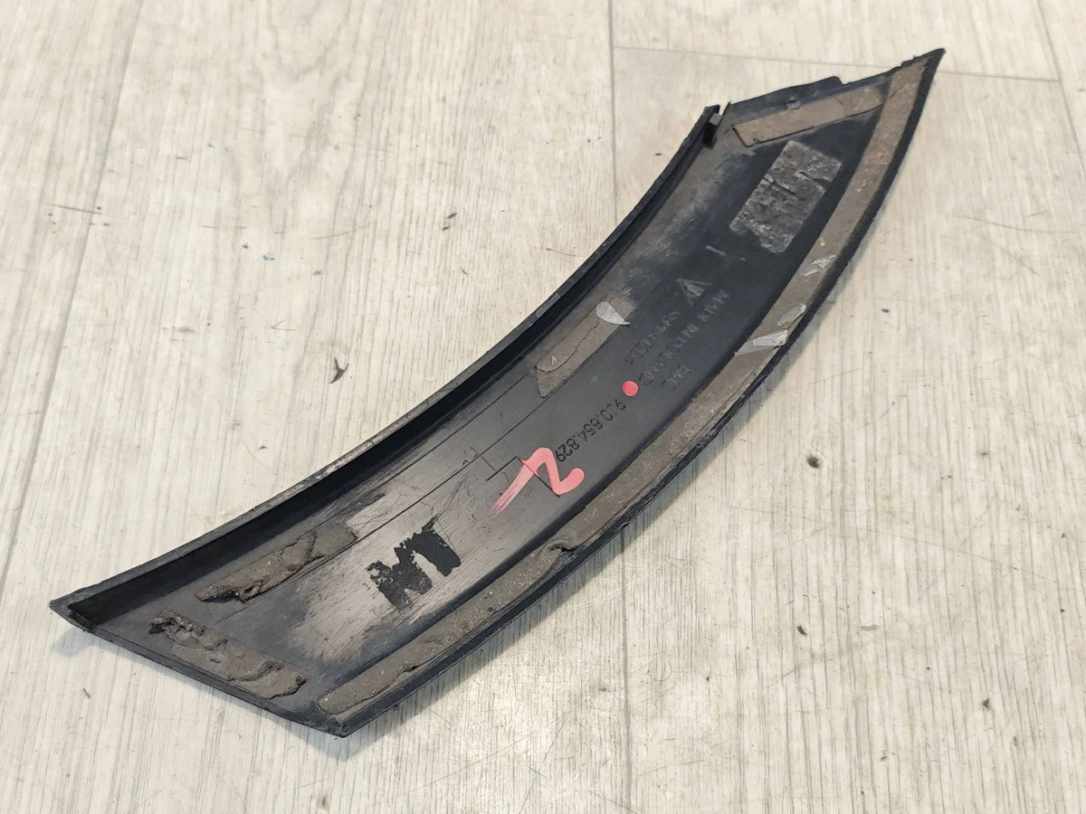 Porsche Taycan 9J1 Kotflügelverkleidung Links Hinten image 9