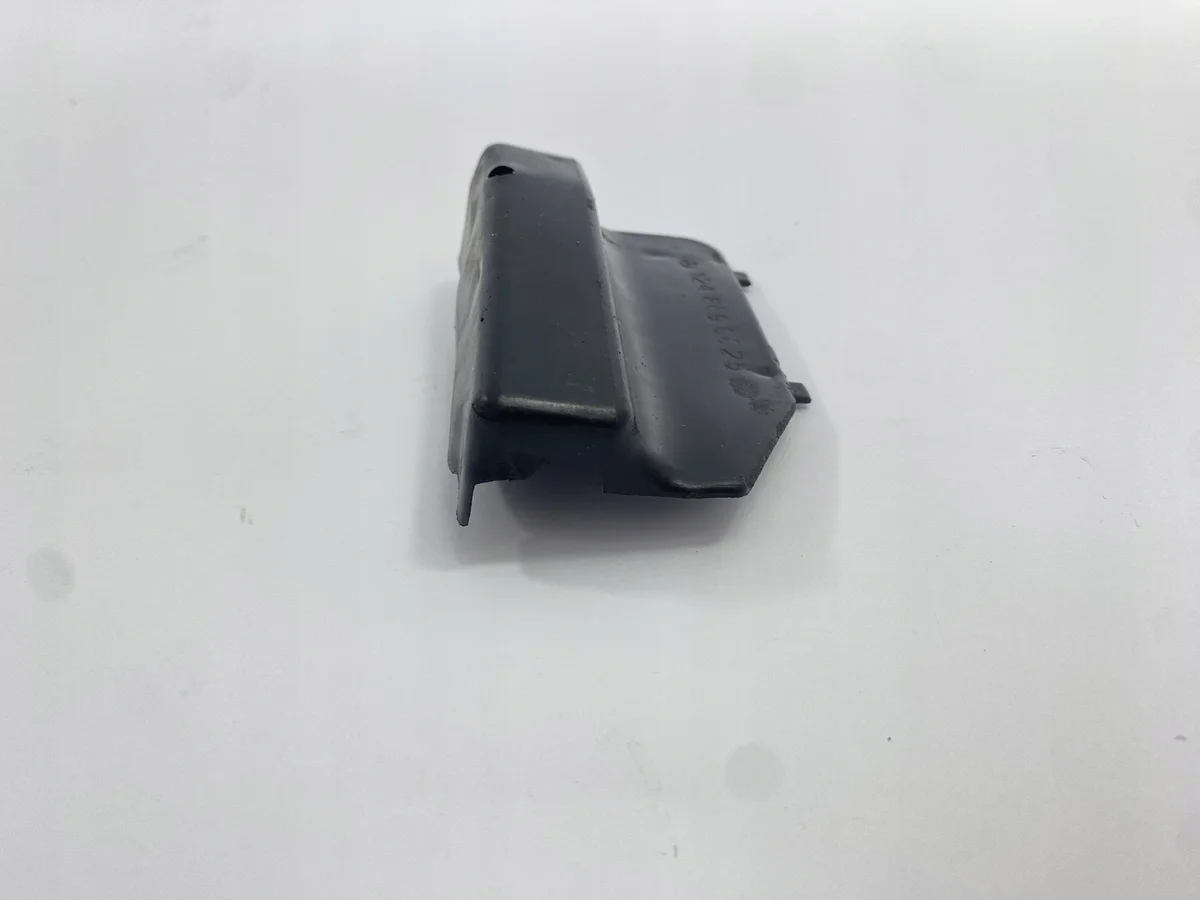 Abdeckung Schließbügel Motorhaube Mercedes W124 image 7