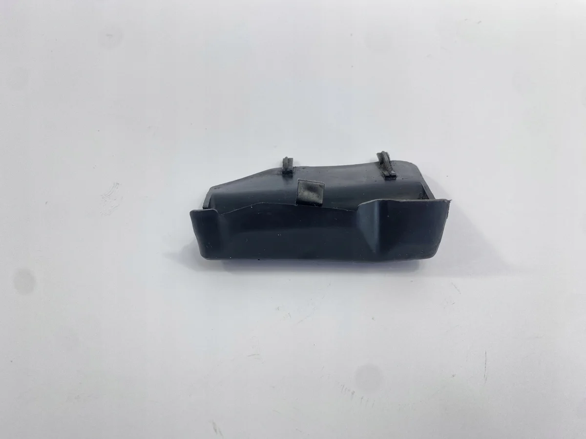 Abdeckung Schließbügel Motorhaube Mercedes W124 image 8