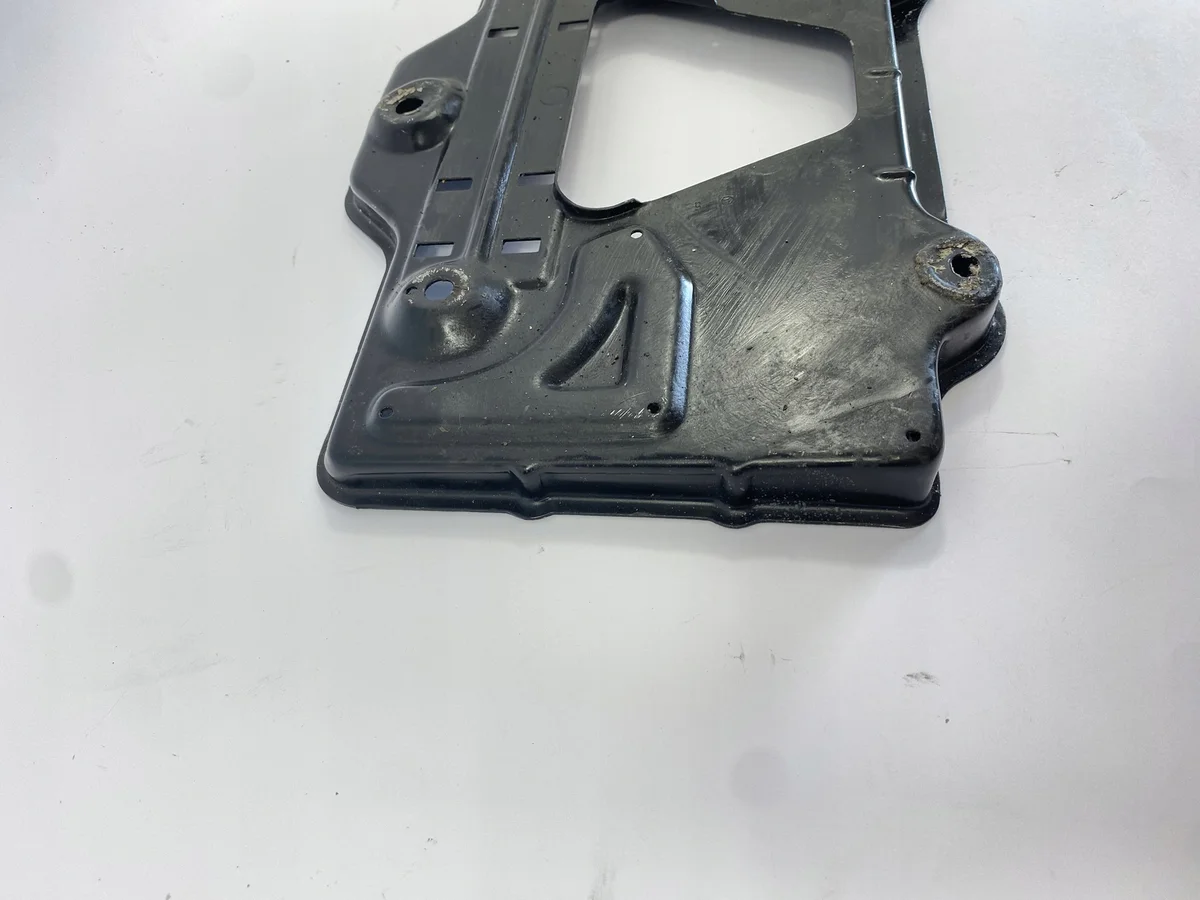 Support batterie Mercedes W201 W124 image 5