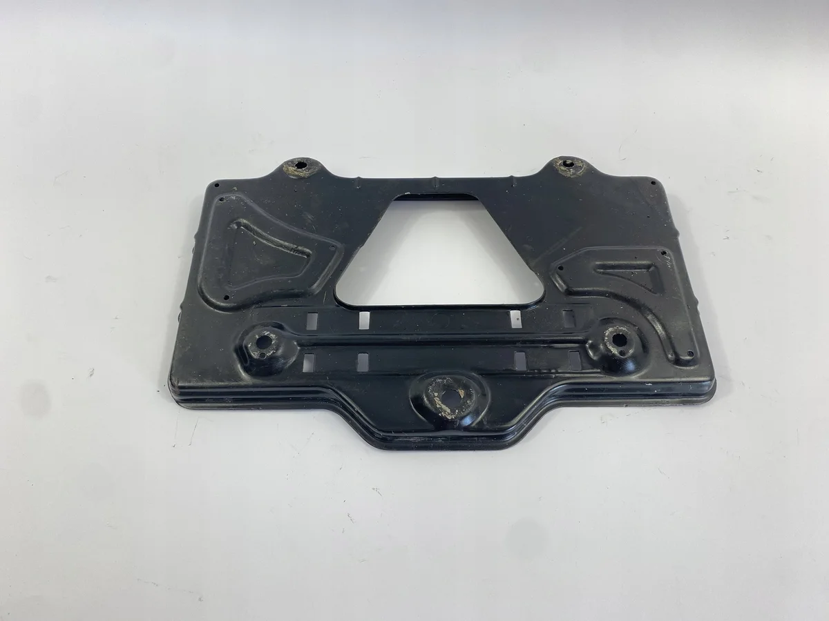 Support batterie Mercedes W201 W124 image 7
