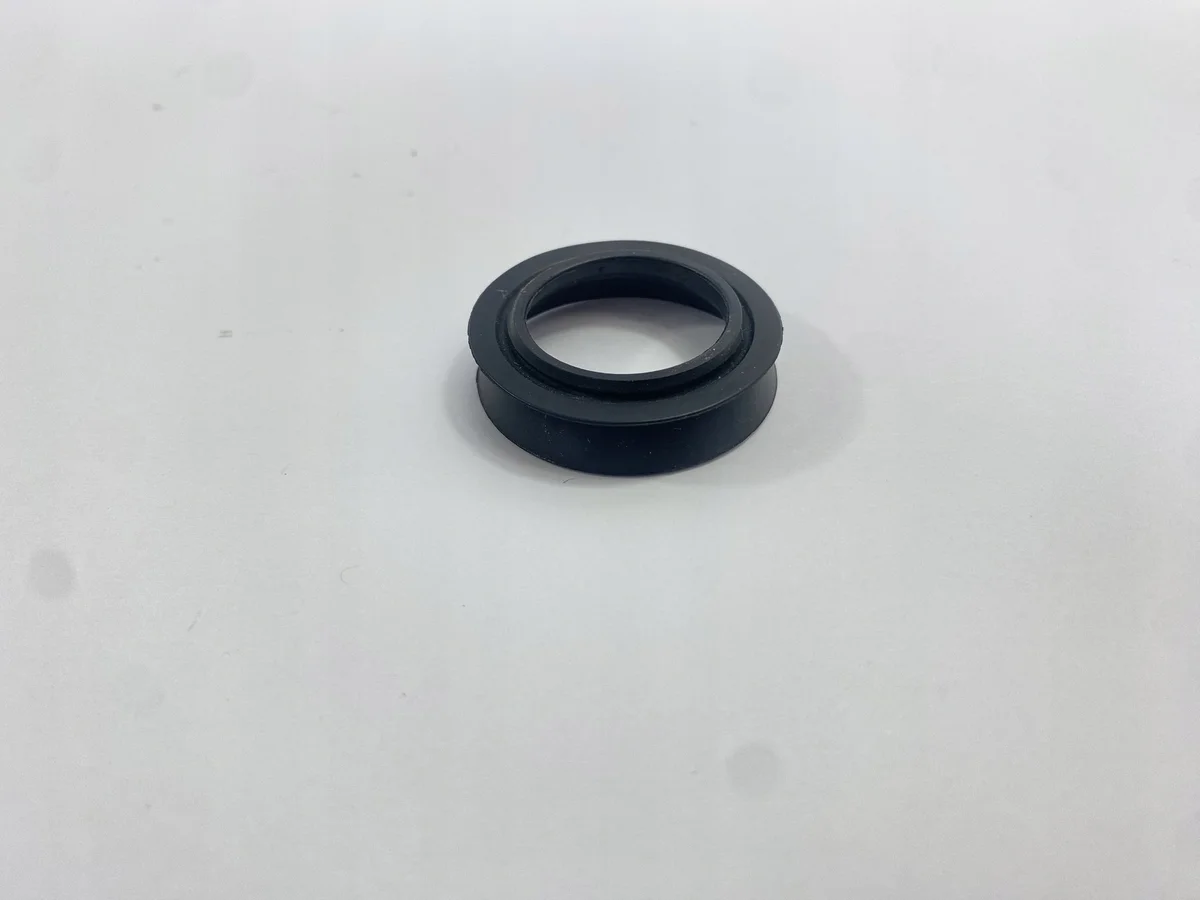 Dichtung Kofferraumklappe Mercedes 190 W201 image 3