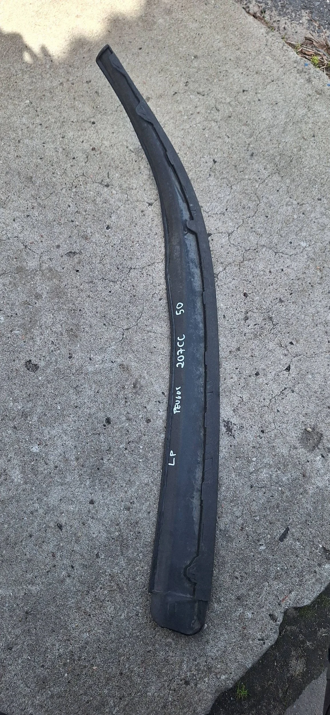 Spoiler Peugeot 207 9649582380 Usado