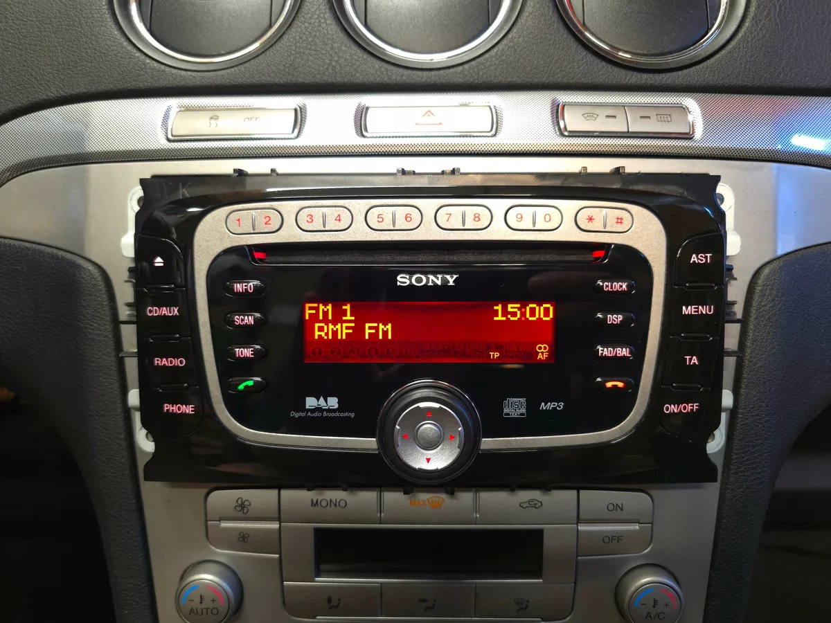 Ford Radio DAB MP3 Sony BS7T-18C939-FE Gebruikt