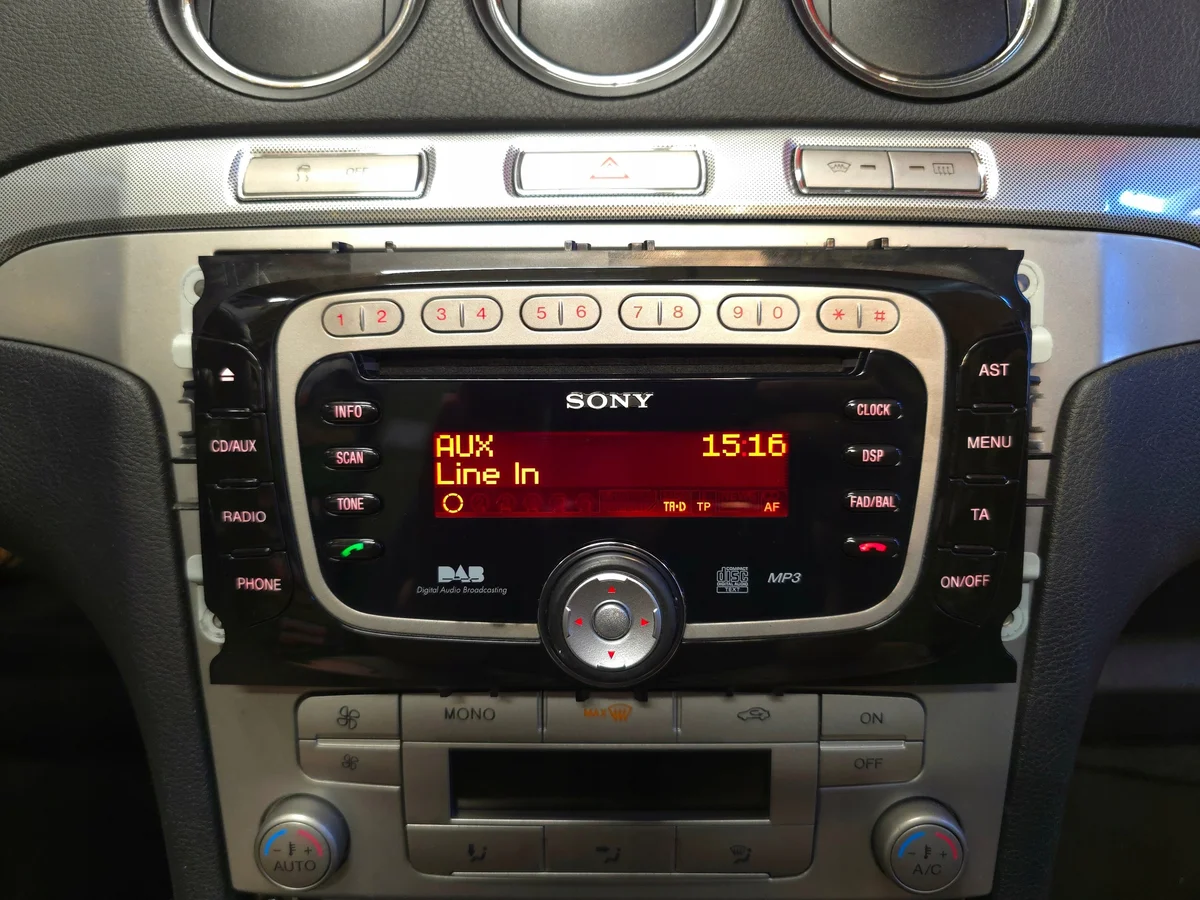 Ford S-Max radio Sony DAB MP3 image 7