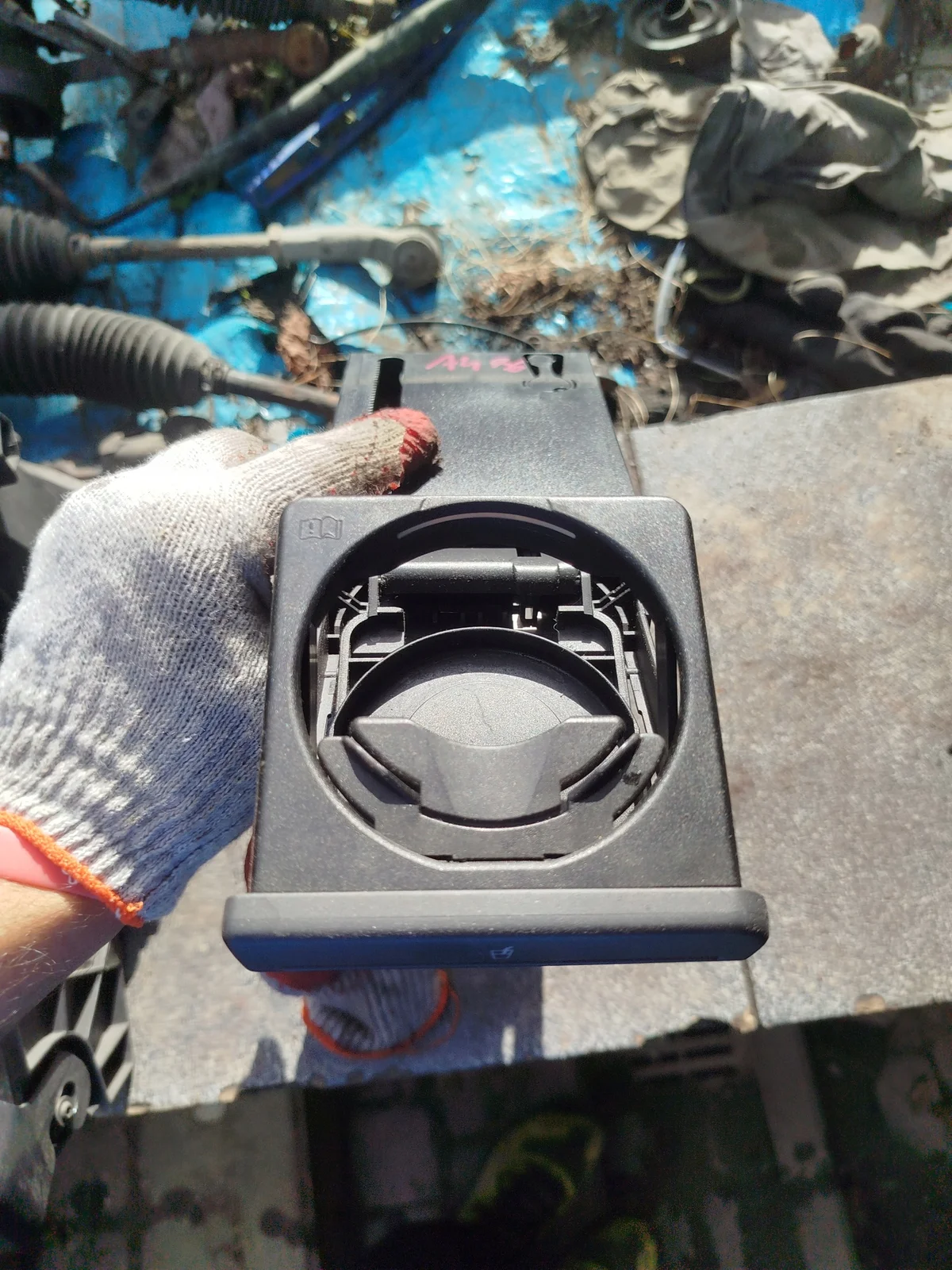 Mugg hållare Audi A4 B6 B7 8E1862534H