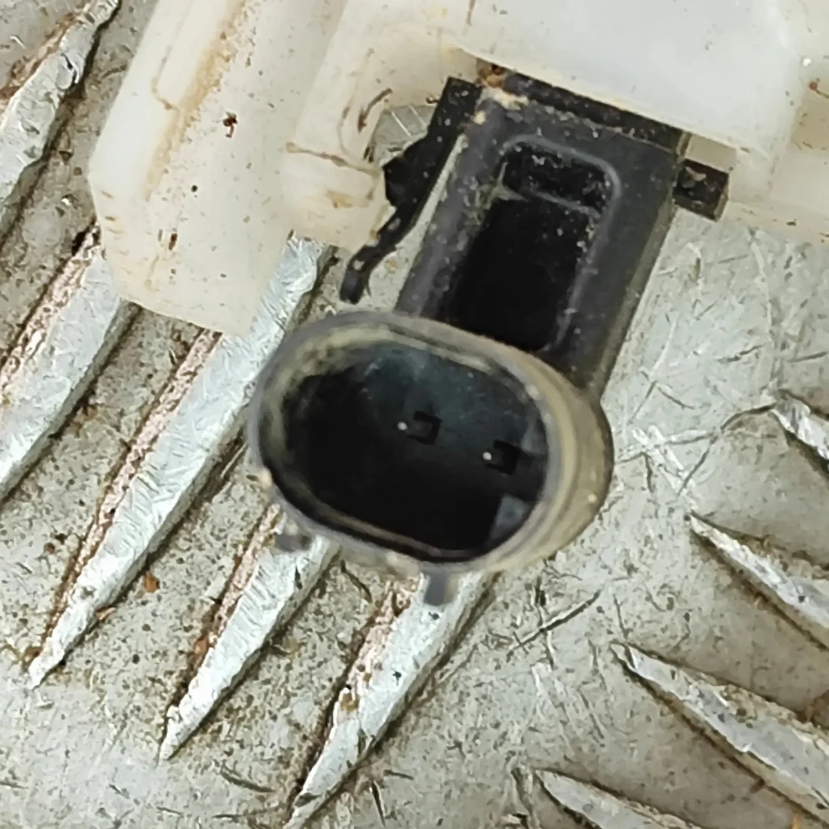 ABS-pump BYD TA3568010F1 - Begagnad image 7