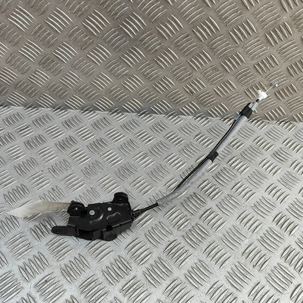 Takaluukun lukko BMW X5 F15 F85