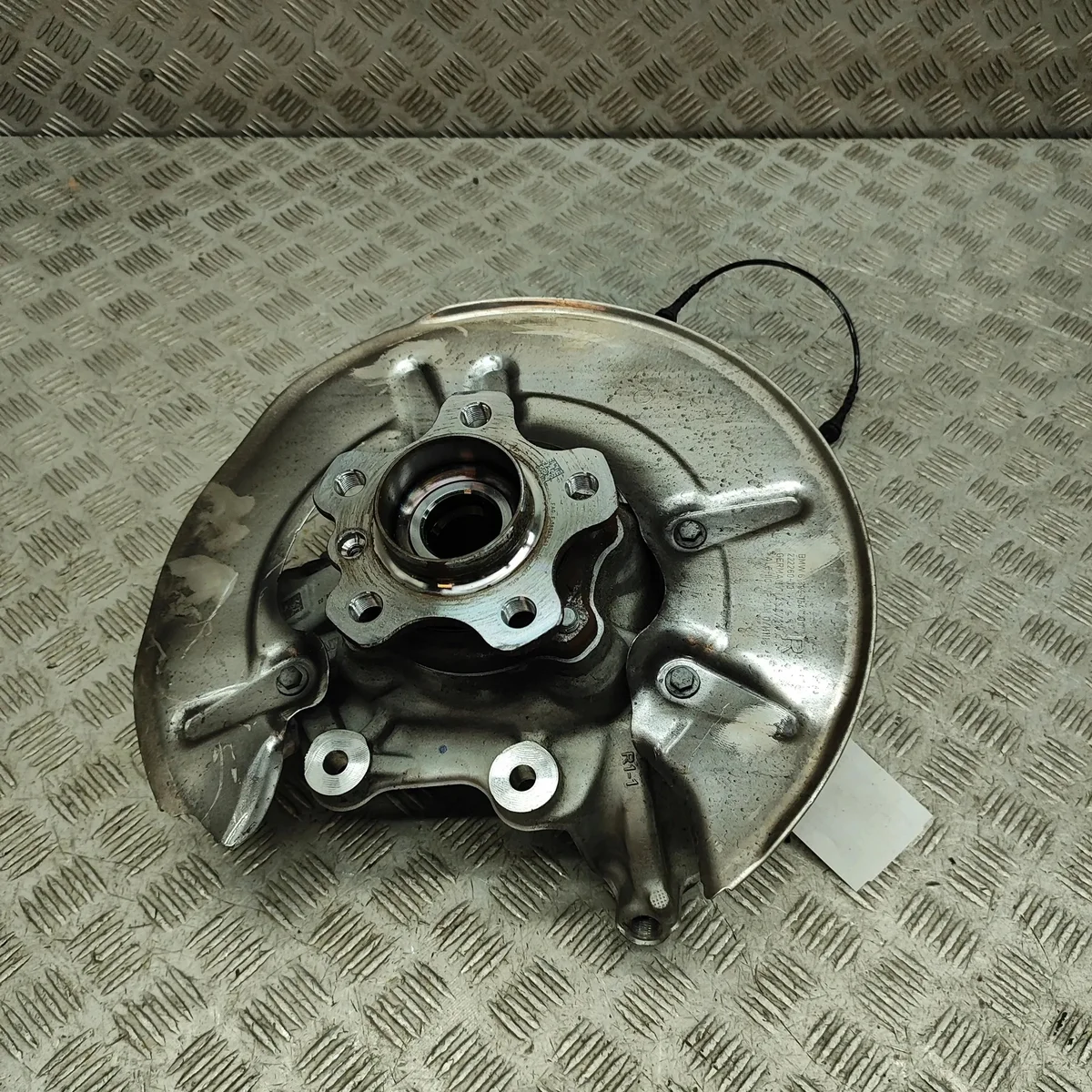 Buje Rueda Trasera Derecha BMW 5 G60 image 3