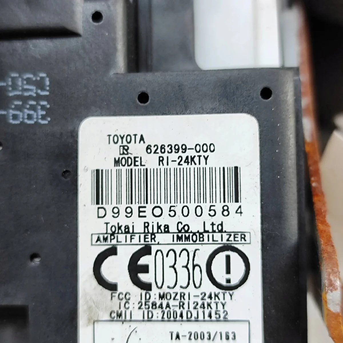Toyota Prius Hatchback (W2) kytkin image 5