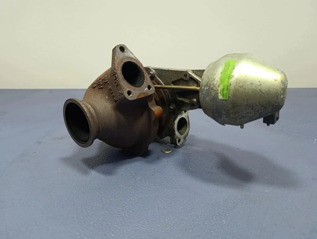 Turbocompresseur Opel Astra J 2.0 CDTI image 6