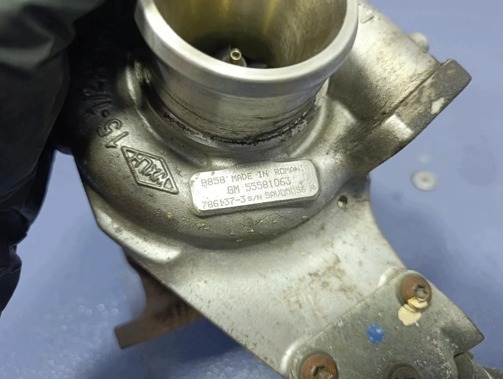 Turbocompresseur Opel Astra J 2.0 CDTI image 10