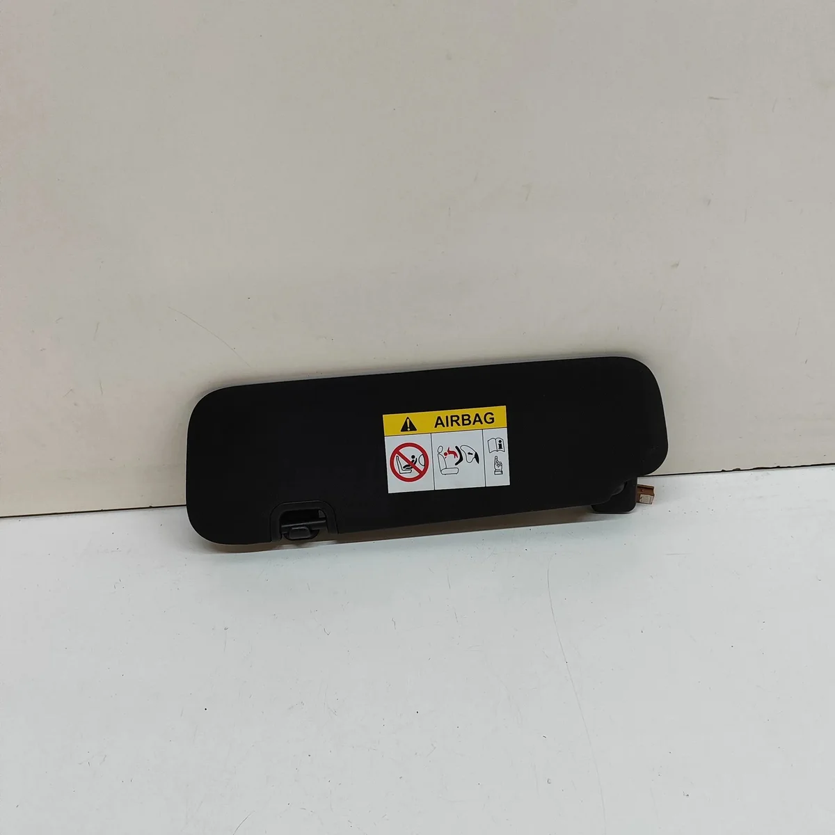 Sonnenblende Rechts BYD HC8204020AD1 Gebraucht image 6