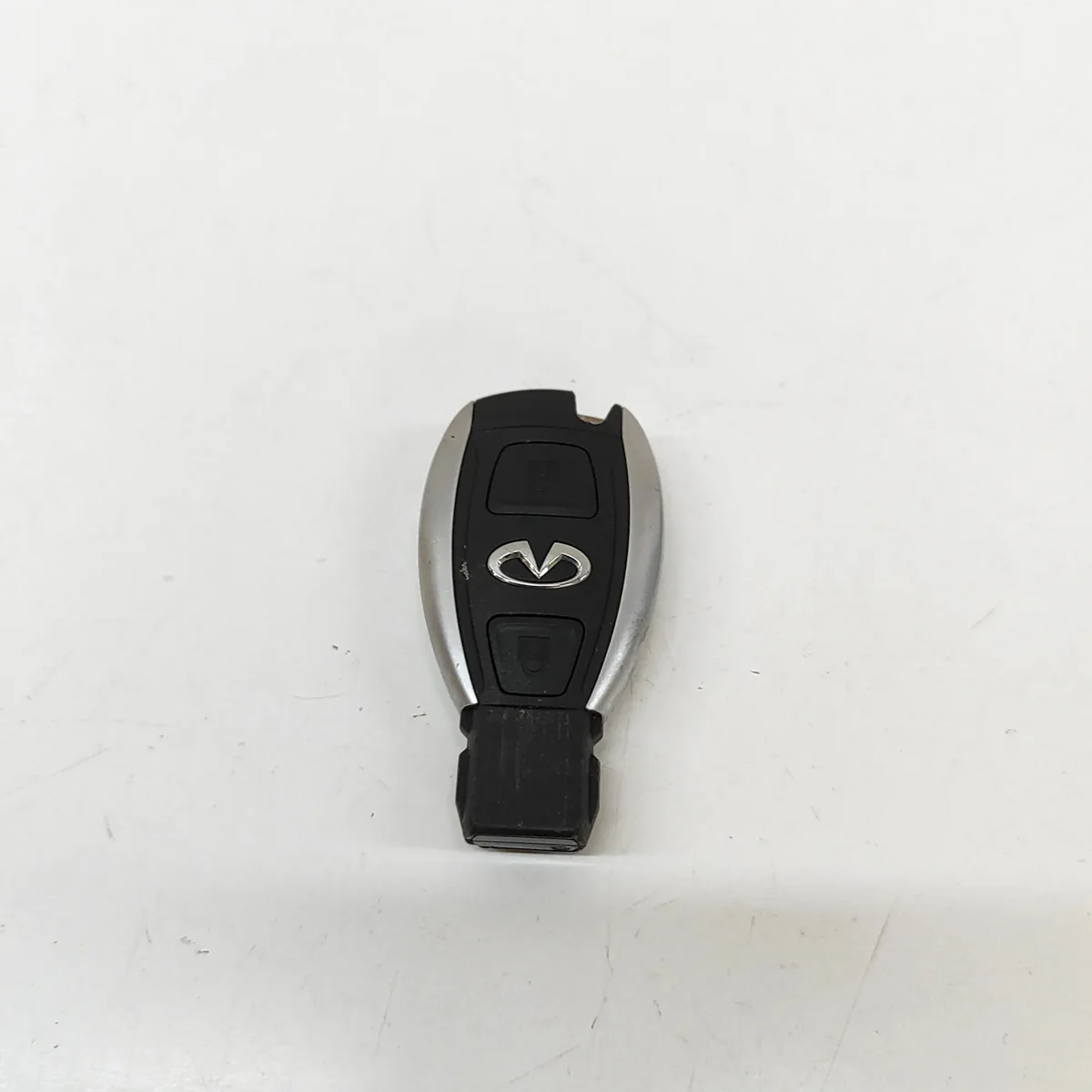 Infiniti Q30 kytkin ESD1105216C image 5
