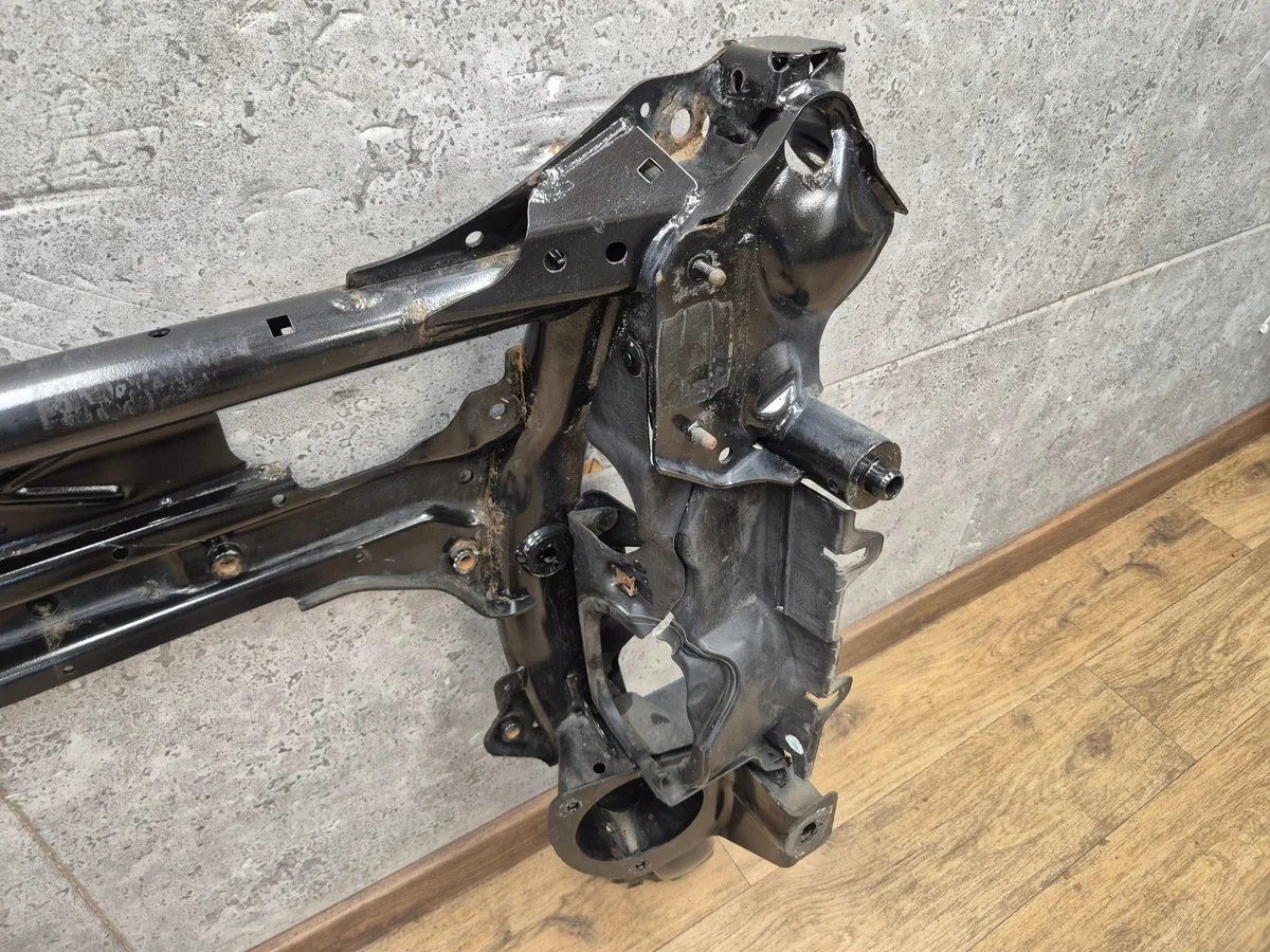 BMW F20 F21 F22 F30 F32 F36 Vorderachsträger image 3