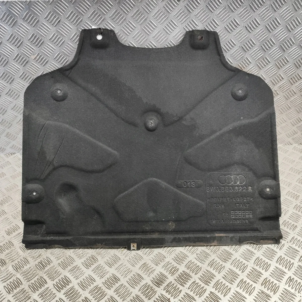 Audi A5 Motorafdekking 8W3863822B Gebruikt