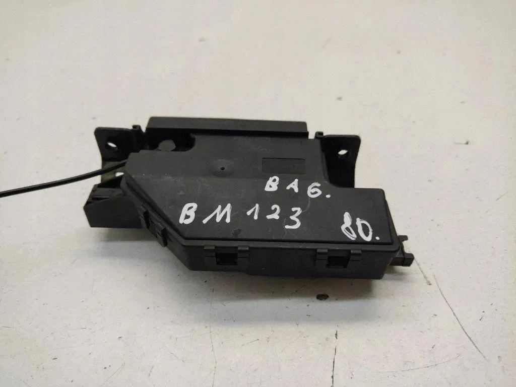BMW 1 E81 E87 2010 Kofferbakslot 623620 image 4