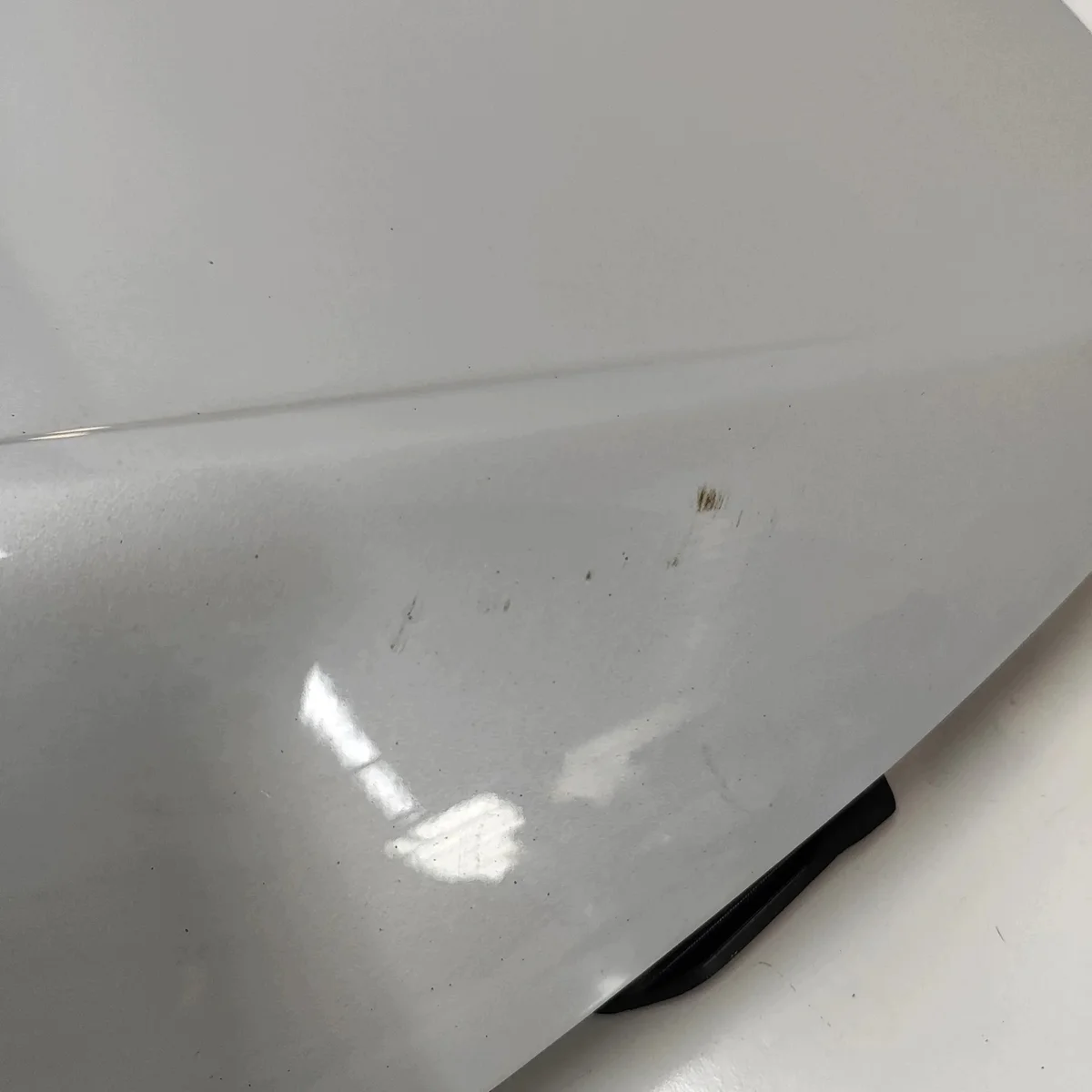 BYD ATTO 3 Trunk Spoiler SC2E5614112 Used image 7