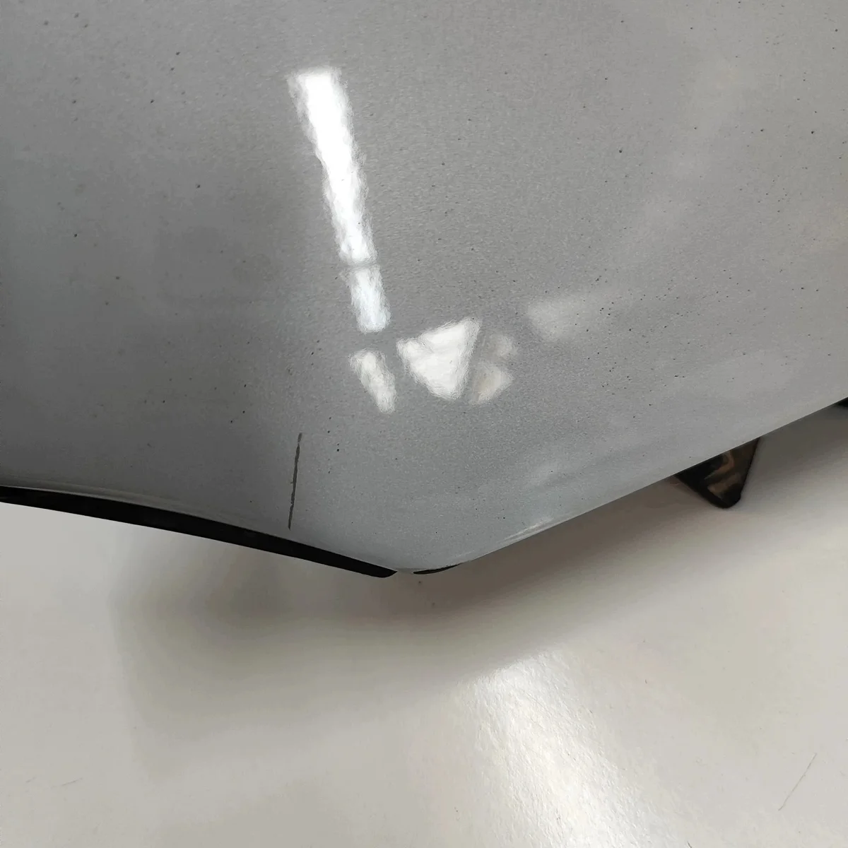 BYD ATTO 3 Trunk Spoiler SC2E5614112 Used image 8