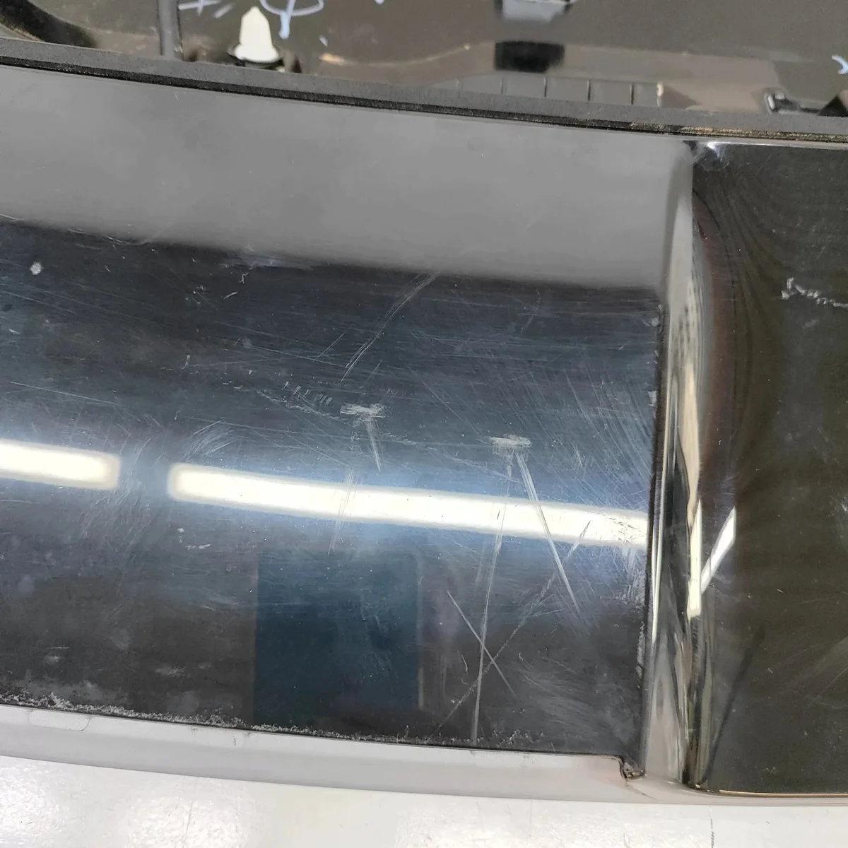 BYD ATTO 3 Trunk Spoiler SC2E5614112 Used image 10