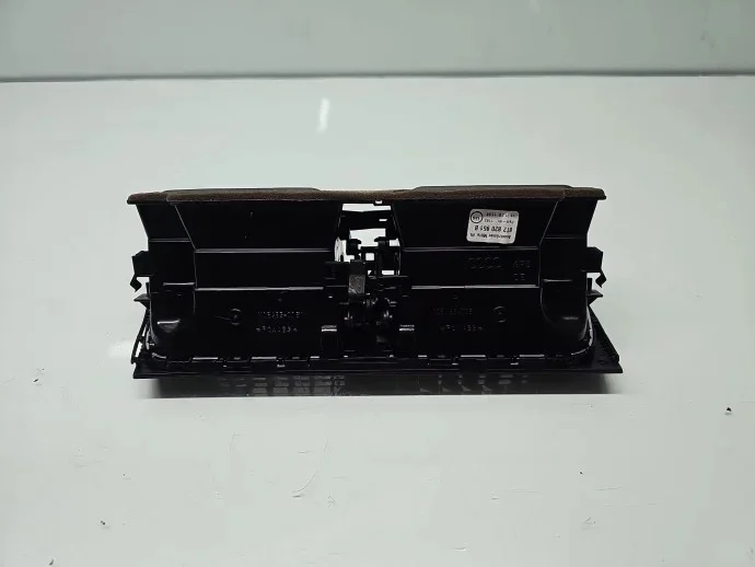 Audi A4 B8 Center Console Vent Grille 8T2820951B image 3