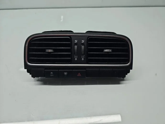 Volkswagen Polo 6R ilmastointiritilä 6RF818728C