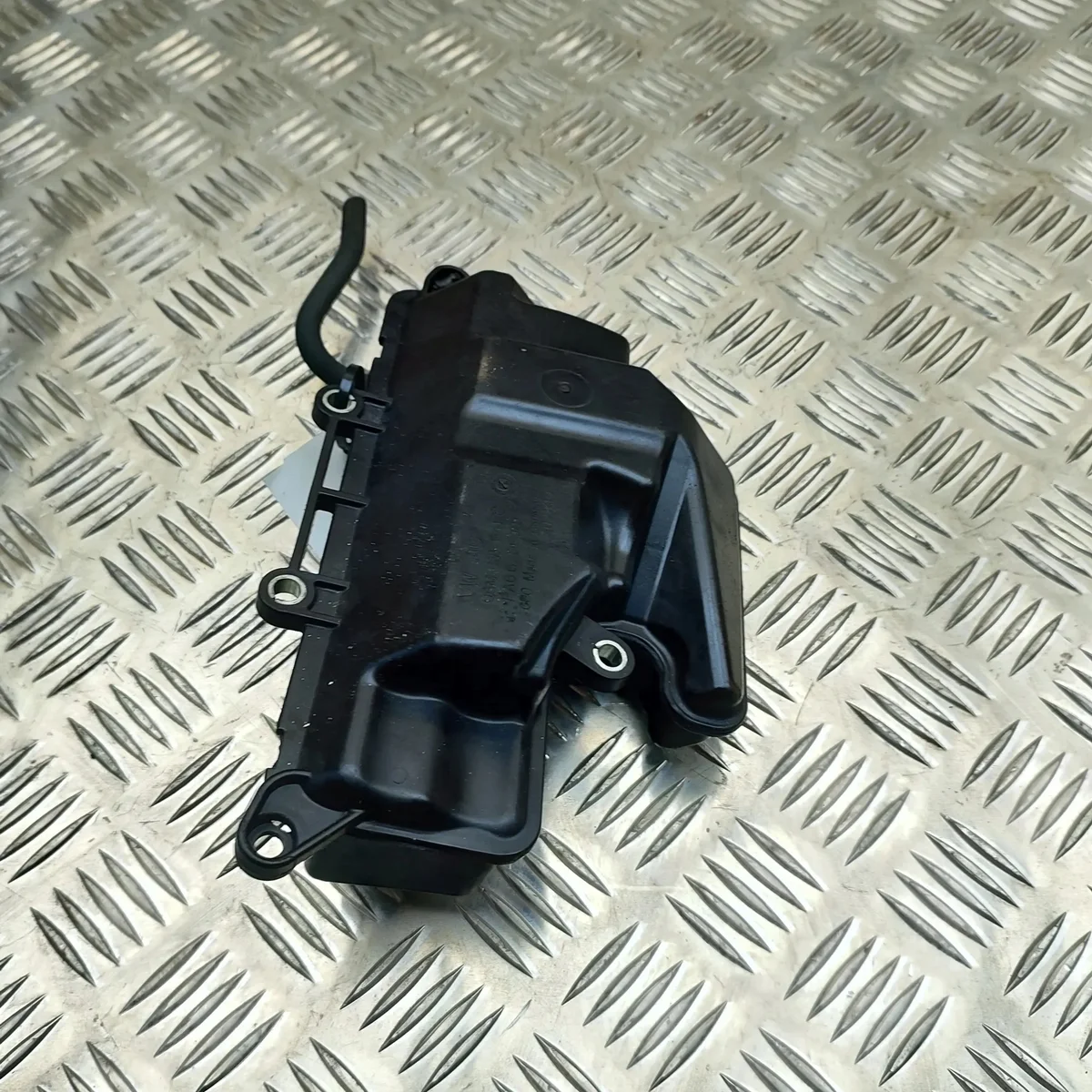 Porsche Cayenne 9Y0/9Y3 Vakuumbehälter image 4